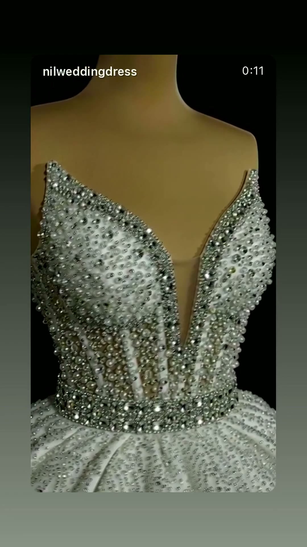 NIL 312 Ivory Ball Gown Crystal Beaded Tulle Wedding Dress - Image 2