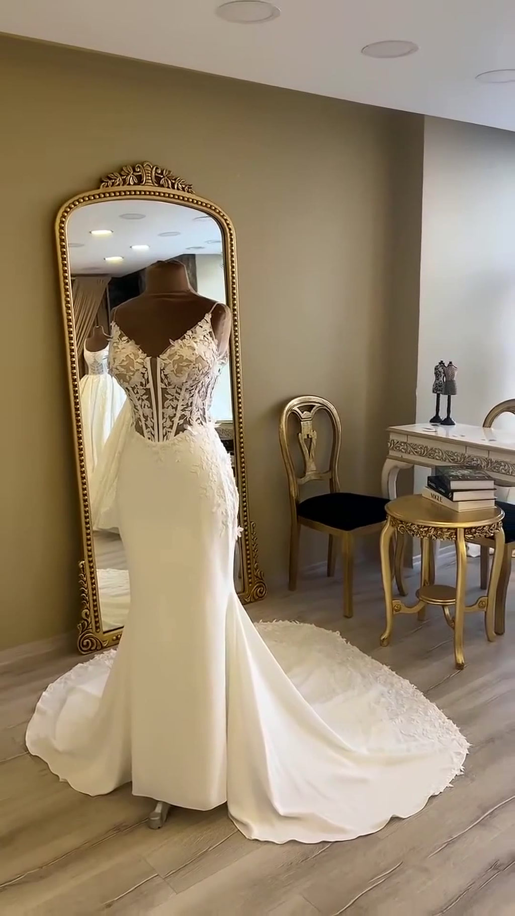 NIL 317 Ivory Mermaid Floral Lace Crepe Tulle Wedding Dress - Image 5