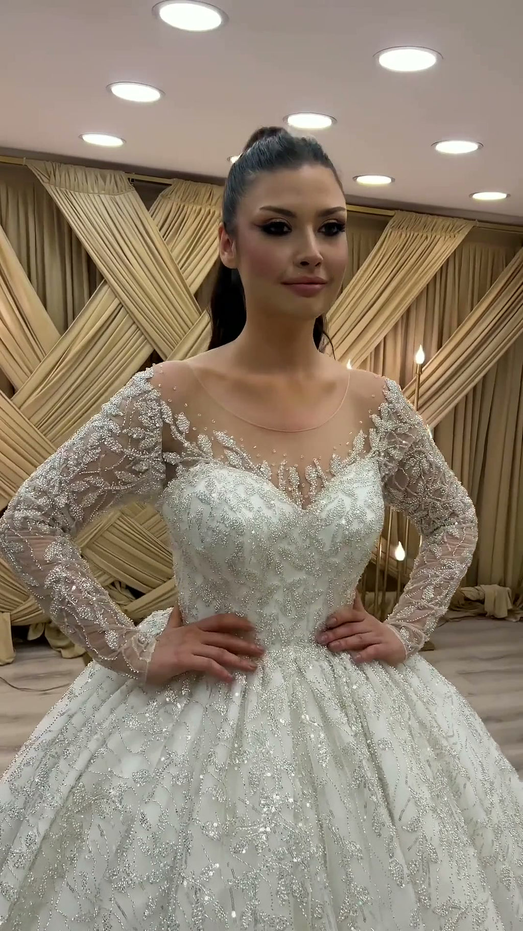 NIL 328 Ivory Ball Gown Lace Applique Tulle Wedding Dress - Image 5