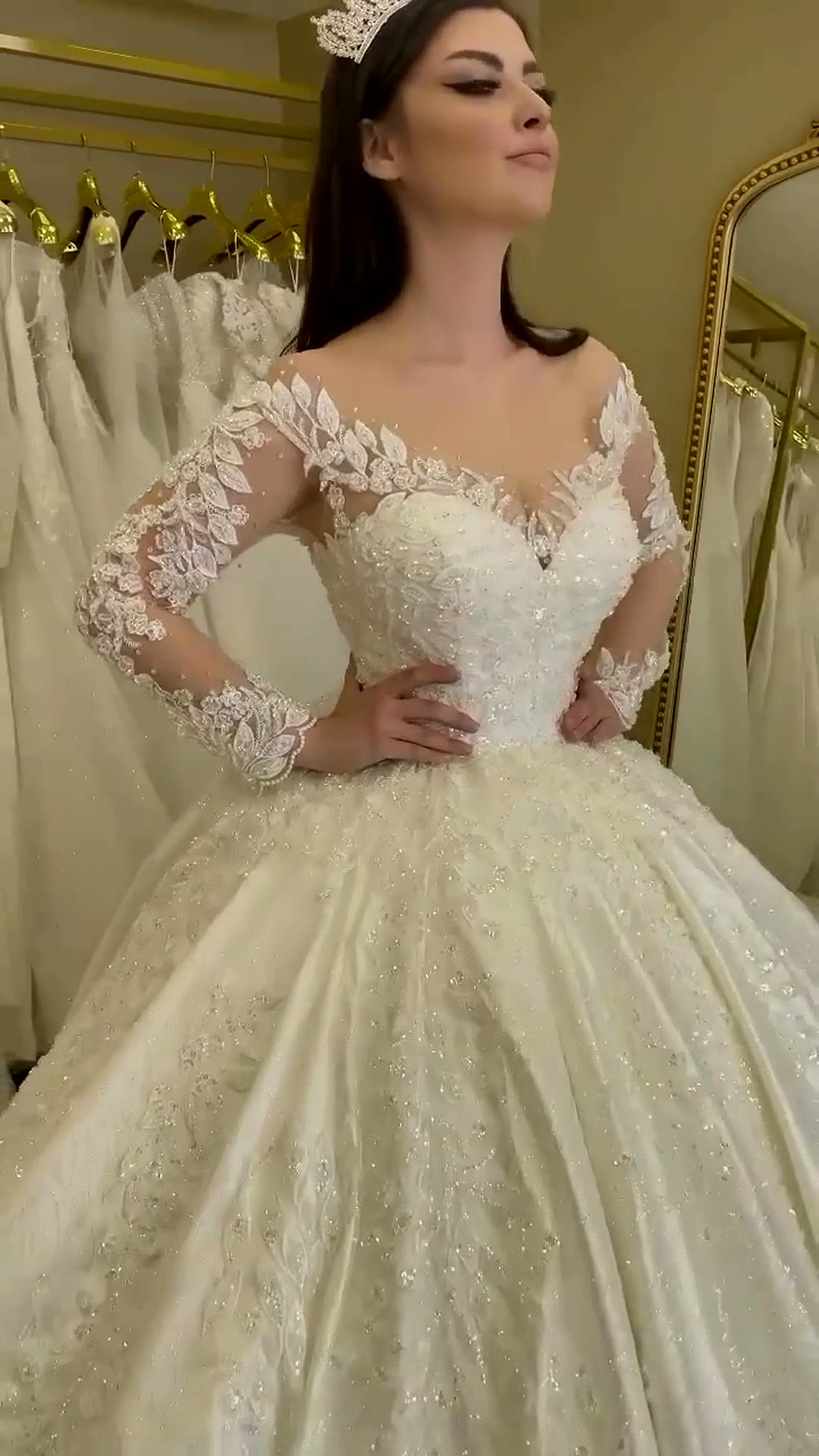 NIL 330 Ivory Ball Gown Floral Lace Tulle Wedding Dress - Image 2
