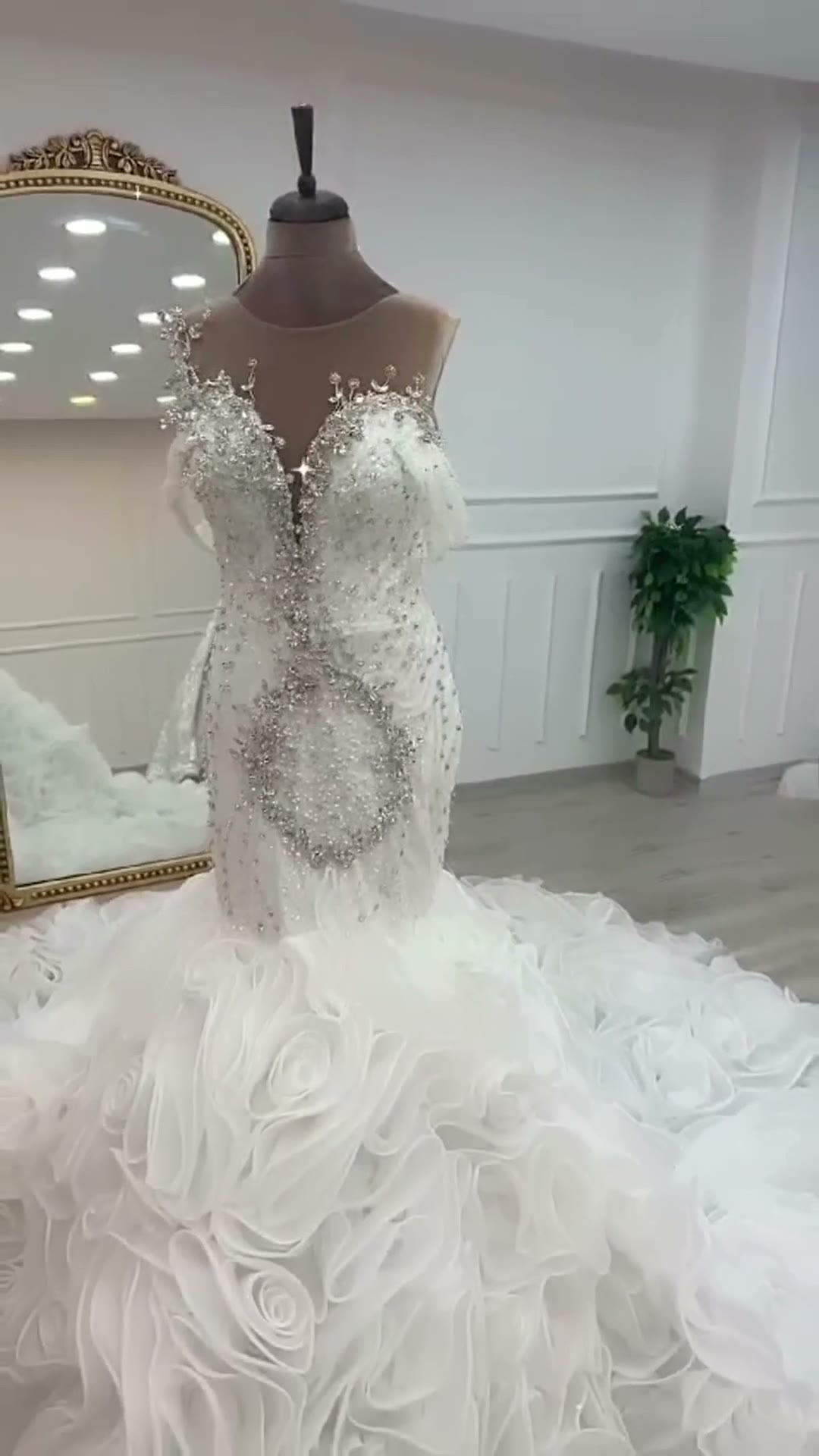 NIL 341 Ivory Ball Gown Feather Beaded Tulle Wedding Dress - Image 6