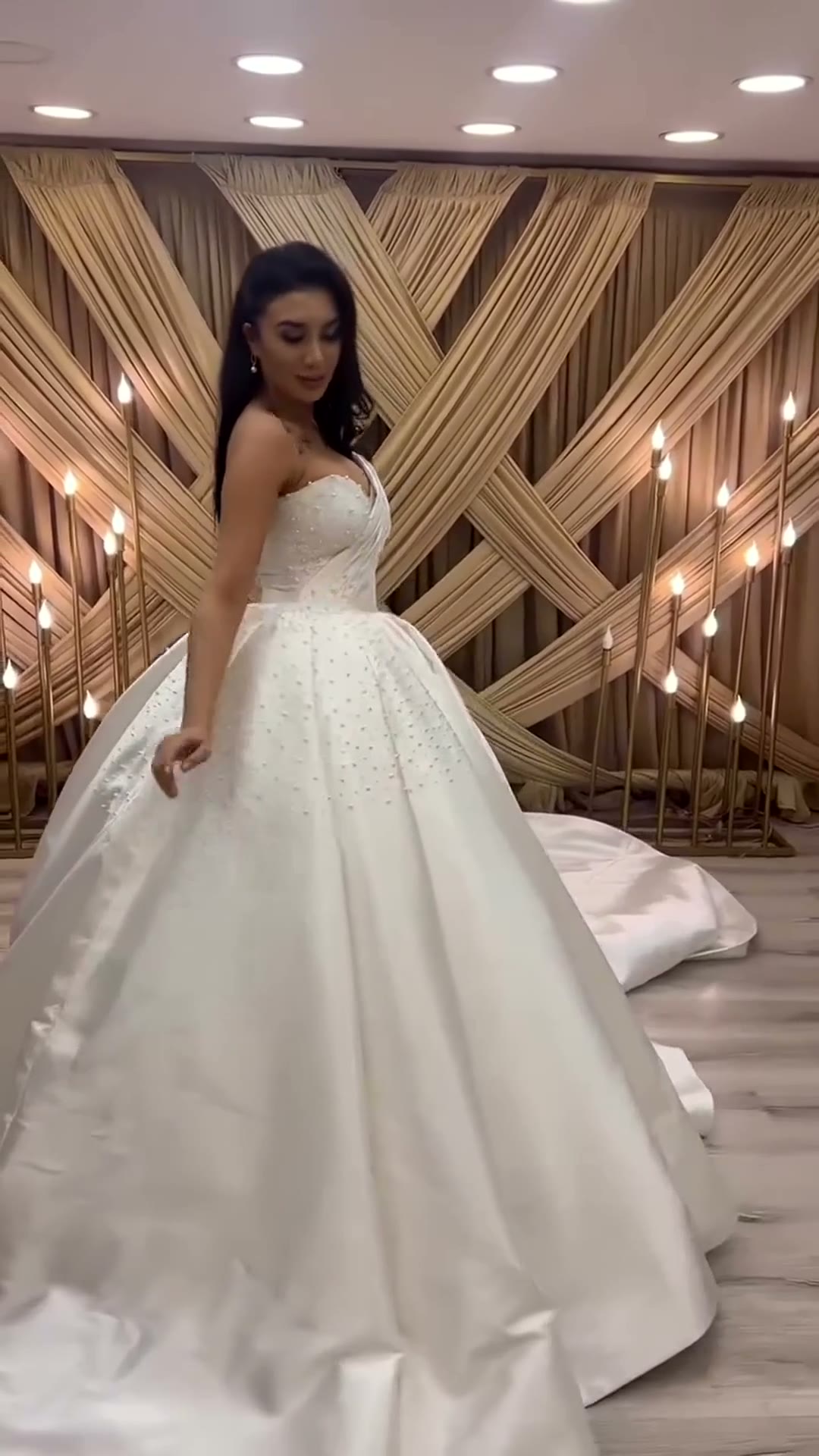 NIL 360 Ivory Ball Gown Minimalist Satin Wedding Dress - Image 5