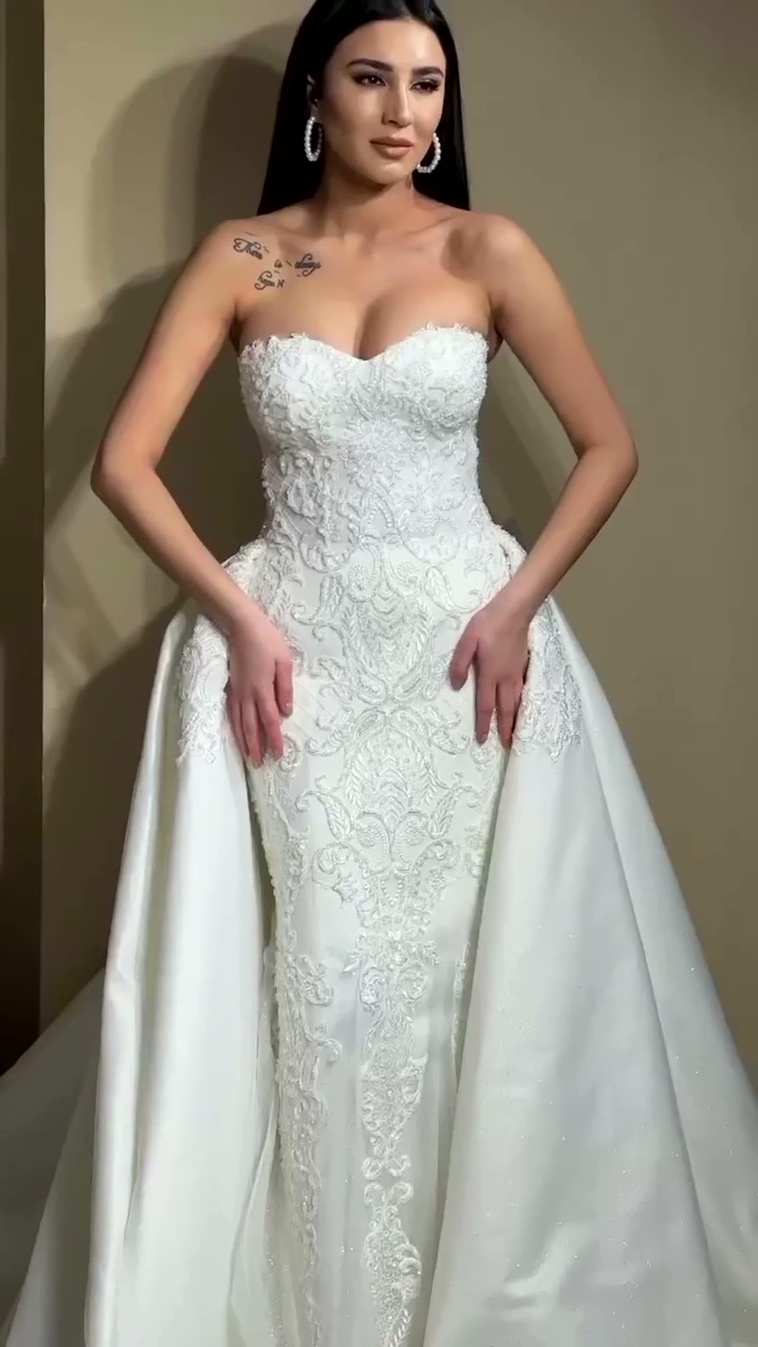 NIL 366 Ivory A-Line Minimalist Chiffon Wedding Dress - Image 2