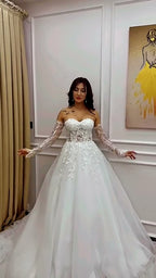 NIL 386 Ivory Ball Gown Minimalist Organza Tulle Wedding Dress - Image 2