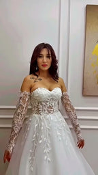 NIL 386 Ivory Ball Gown Minimalist Organza Tulle Wedding Dress - Image 4