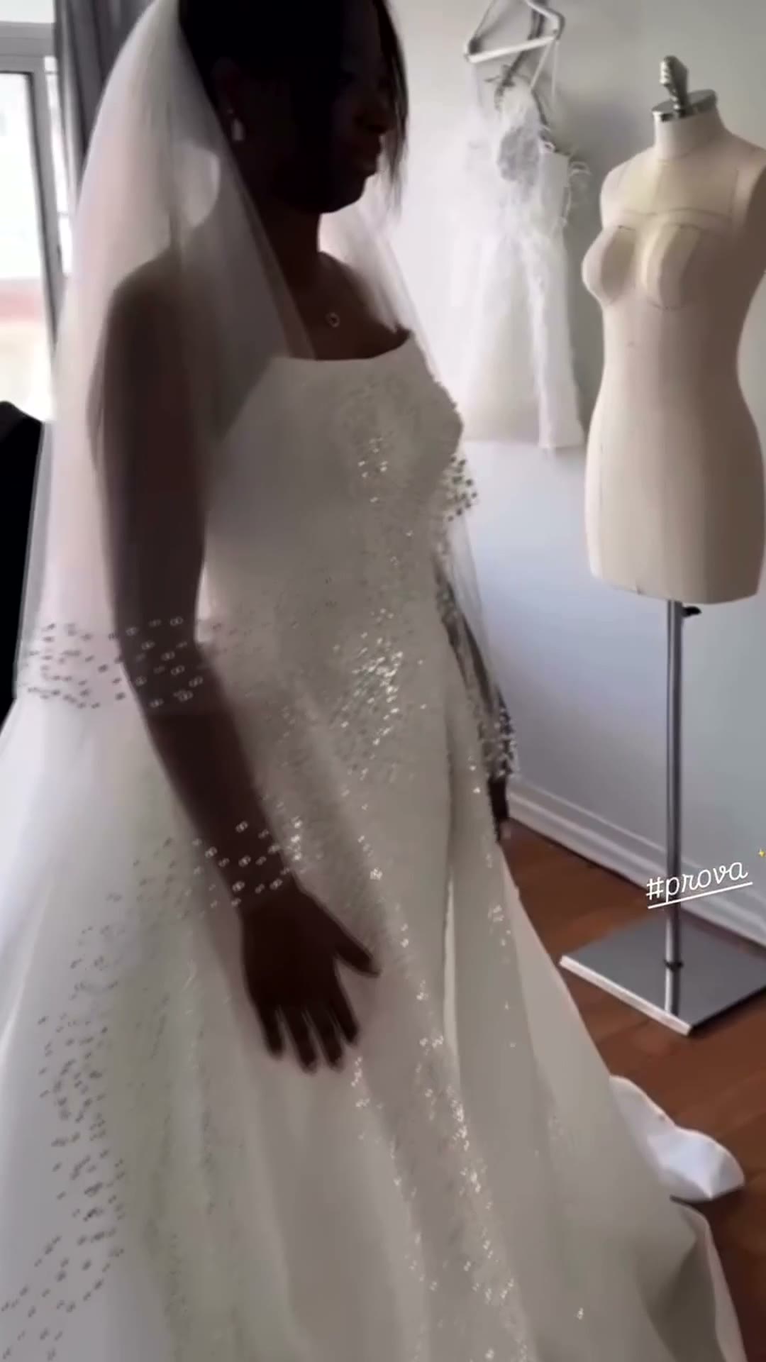 NIL 390 Ivory A-Line Minimalist Tulle Wedding Dress - Image 2