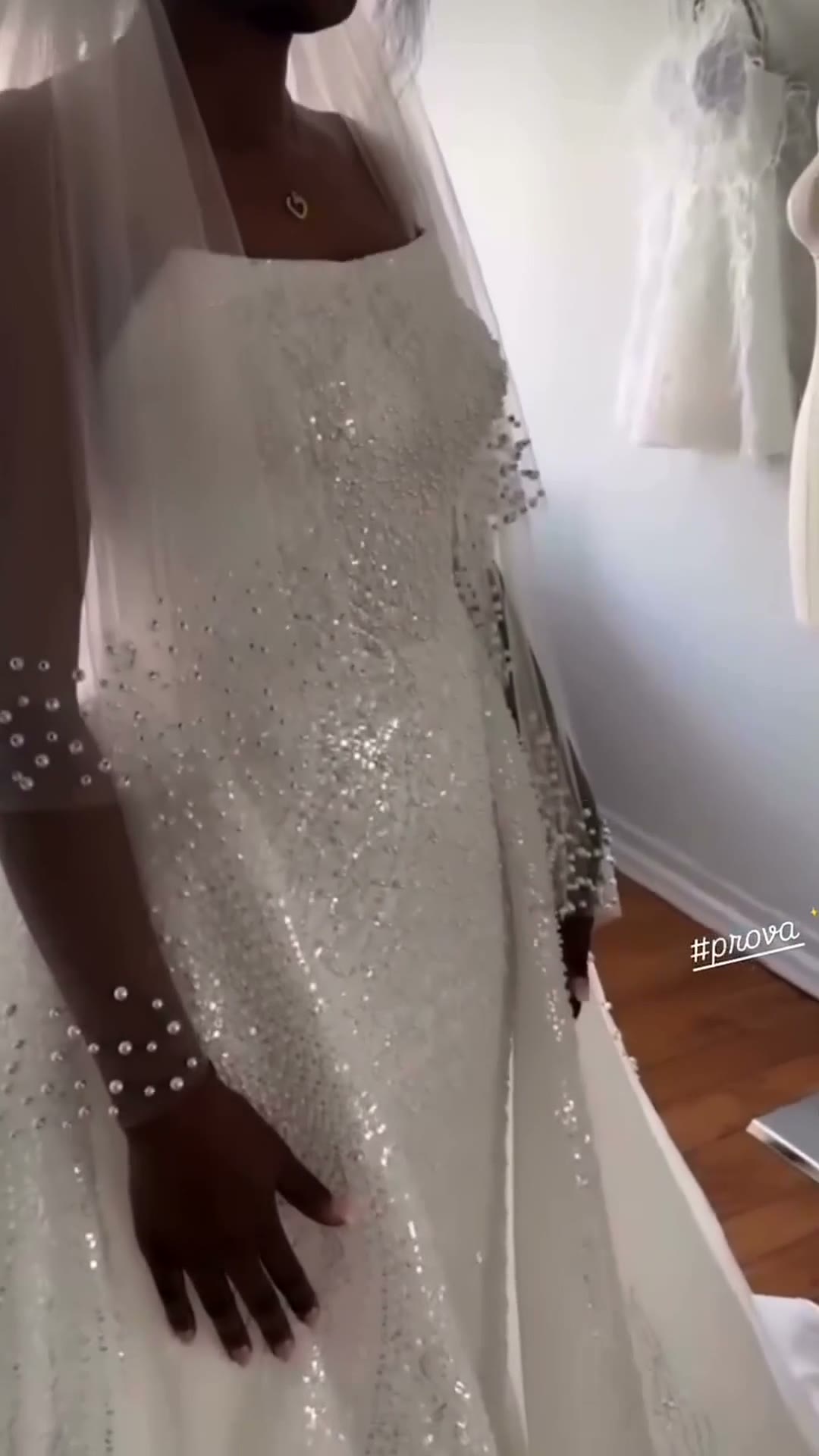 NIL 390 Ivory A-Line Minimalist Tulle Wedding Dress - Image 3