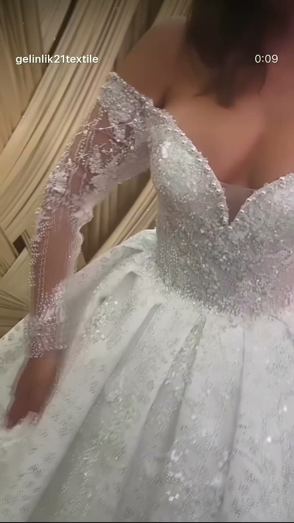 NIL 396 Ivory Ball Gown Crystal Beaded Tulle Wedding Dress - Image 3