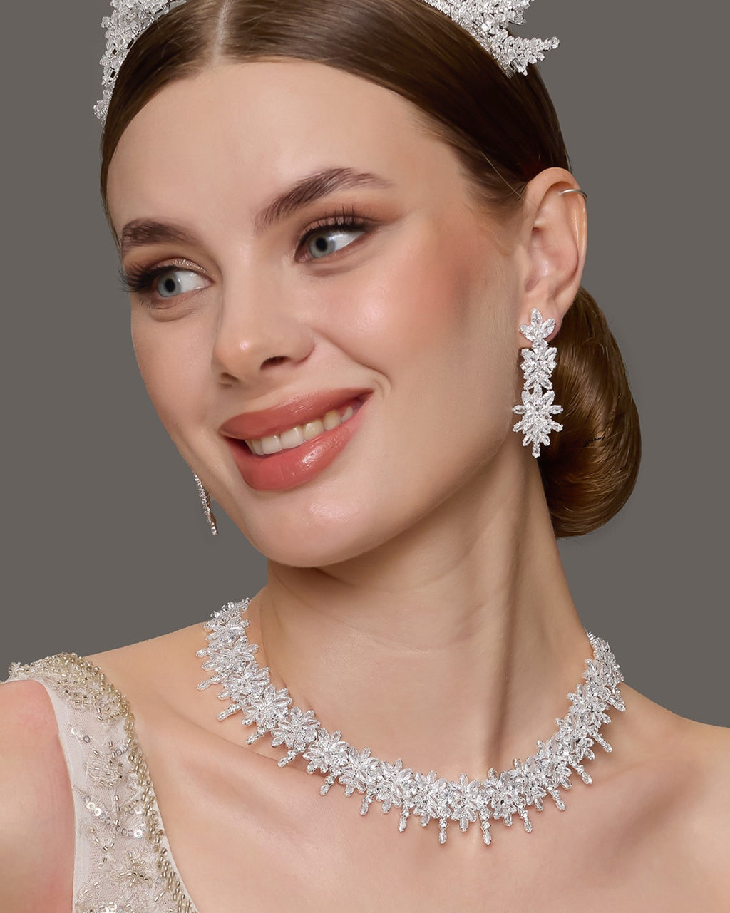 NNC-022 | An-A Zircon Stone Set Necklace
