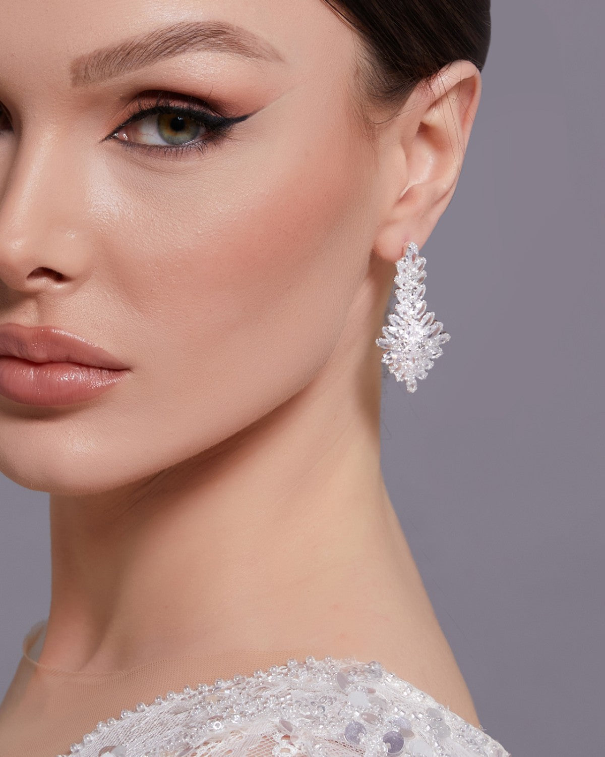 NNC-039 | Aris Zircon Stone Earrings