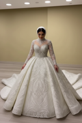 NIL-040 – Champagne Princess Lace Bridal Gown with Sweetheart Neckline and Cathedral Train
