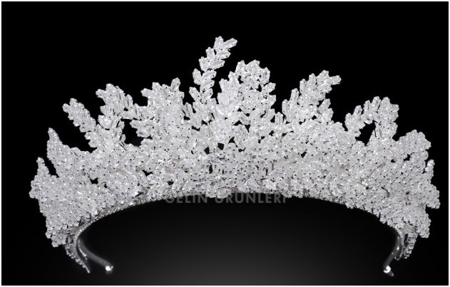NIL-ACC-001 | Crystal Leaf Bridal Tiara Crown