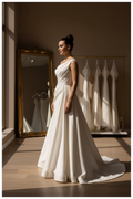 NIL-084 Asymmetric One-Shoulder Gown – Dramatic Side View