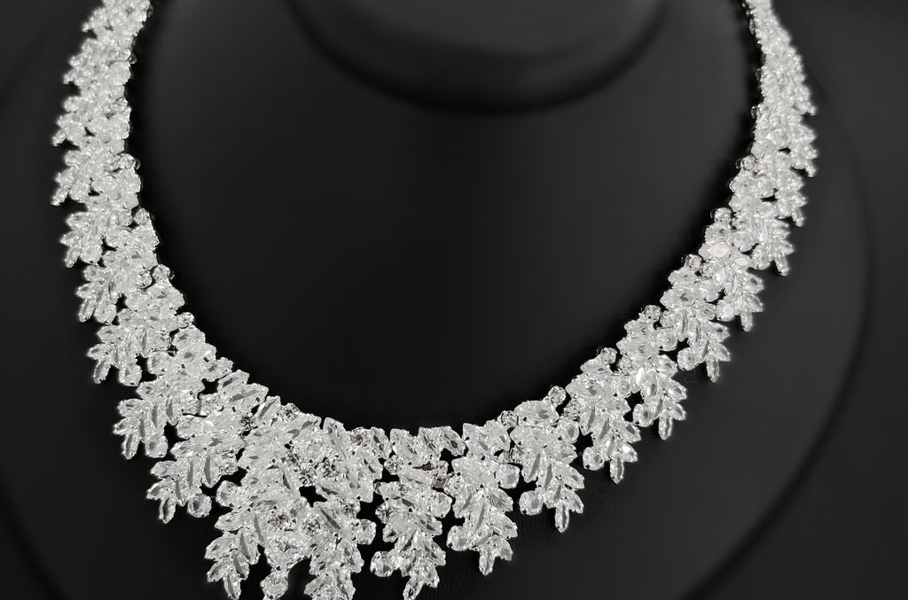 NNC-019 | Lale Zircon Stone & Pearl Detail Set Necklace