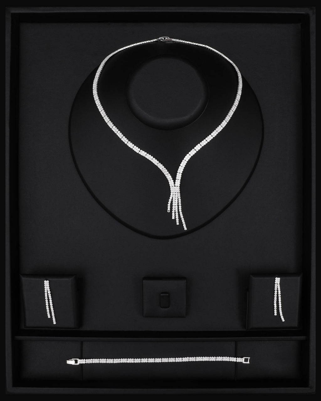 NNC-036 | Loge Zircon Stone Set Necklace