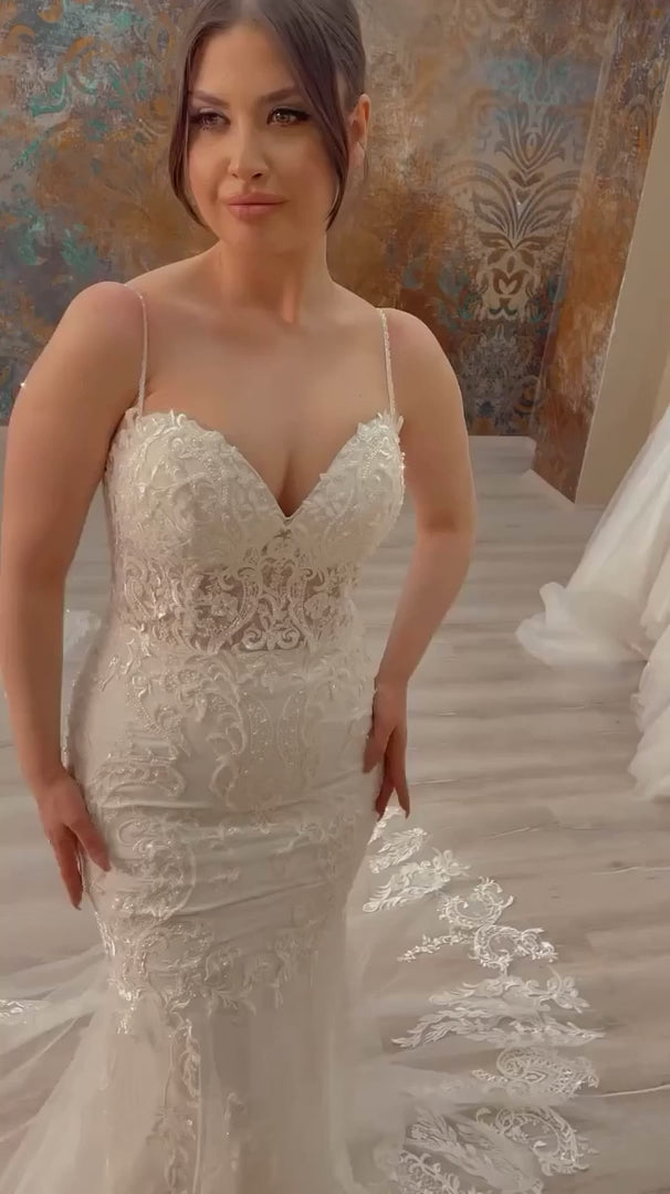 NIL-337 Ivory Mermaid Lace Applique Tulle Wedding Dress