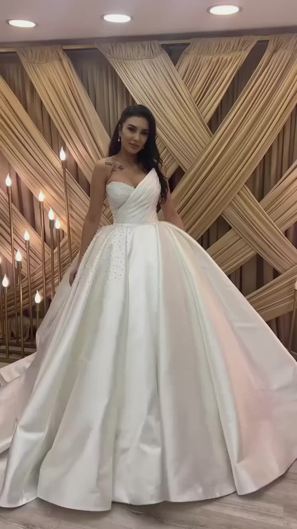 NIL-360 Ivory Ball Gown Minimalist Satin Wedding Dress