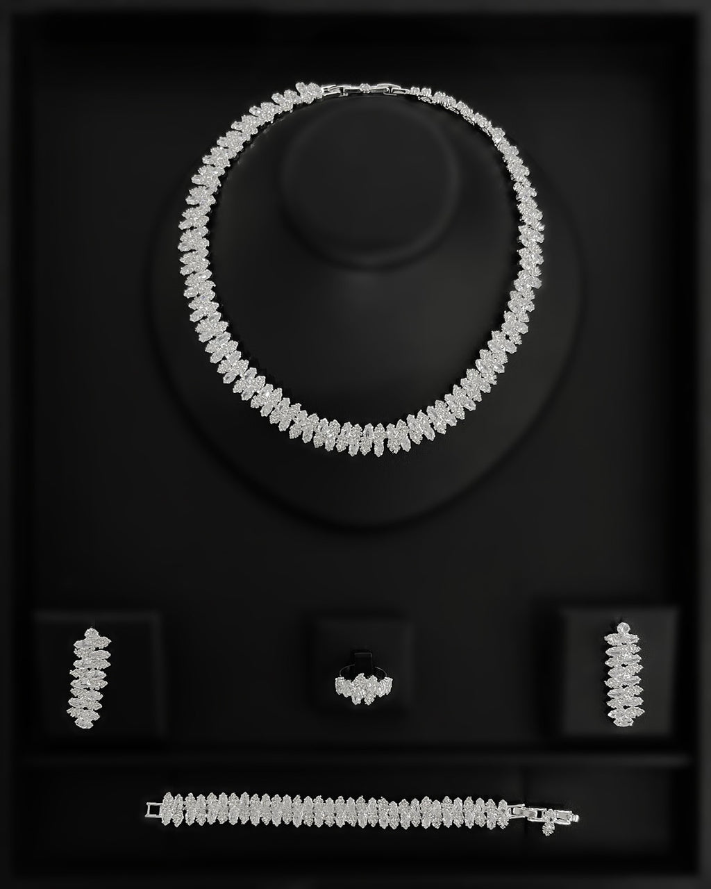NNC-015 | Rama Zircon Stone Set Necklace